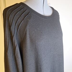 Black Sweater with Ribbed Shoulder Detail Size XL